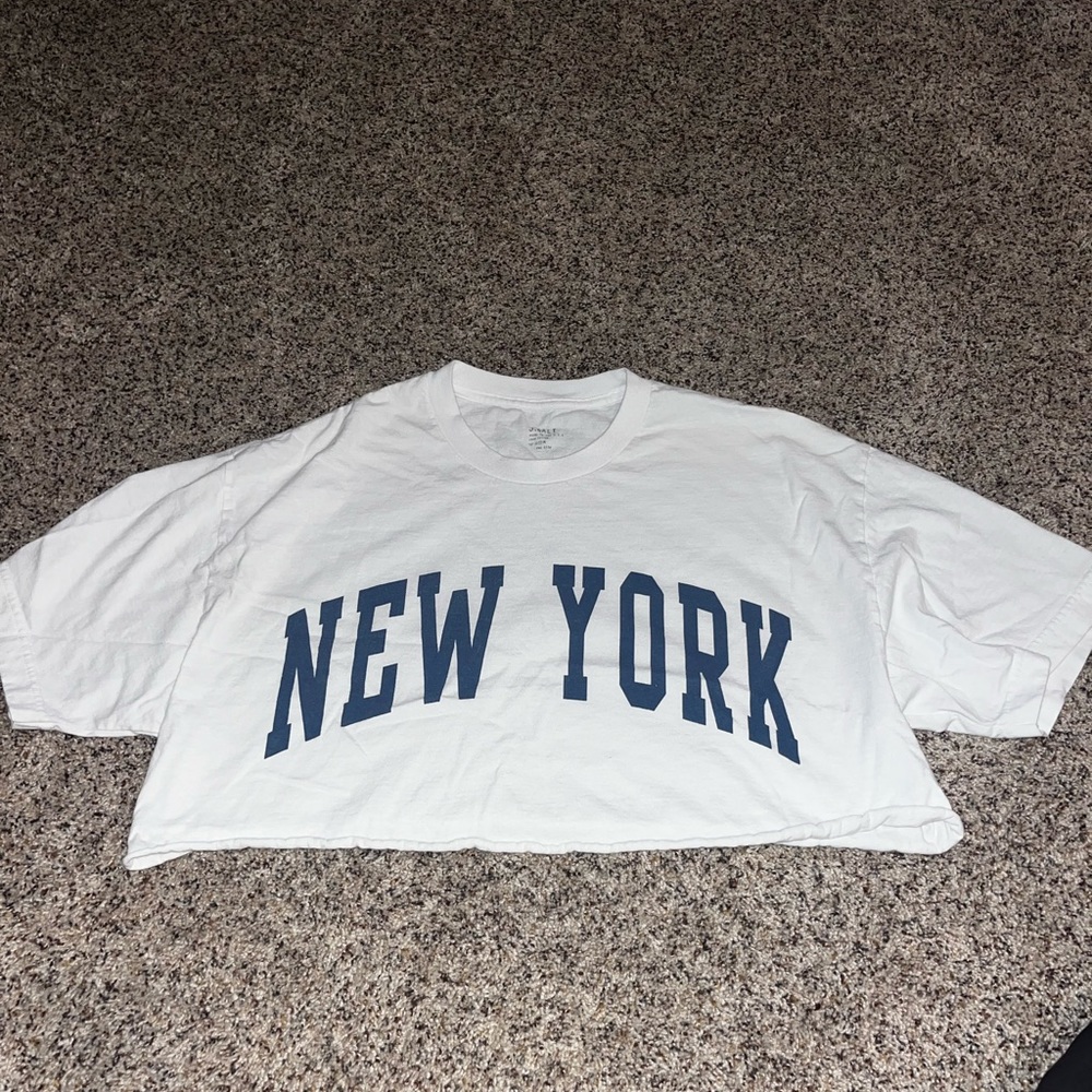 Brandy Melville cropped tee